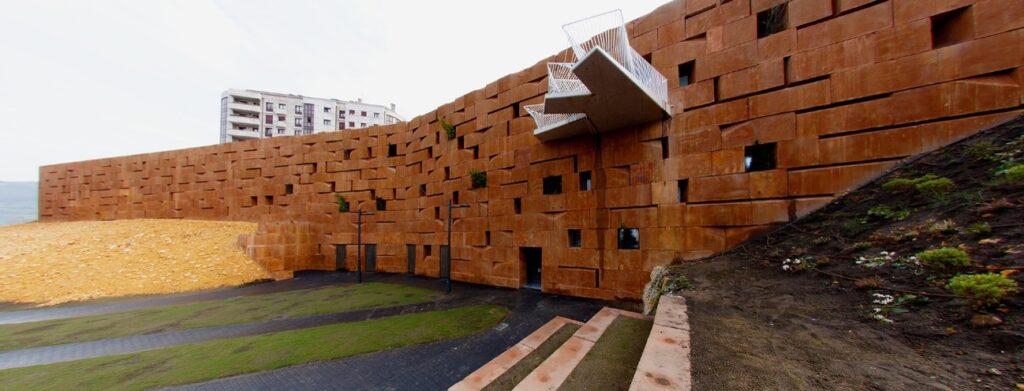 Santiago Bouzada Biurrun. Arquitecto.
